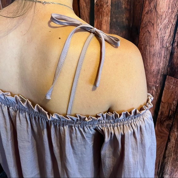 Off the shoulder top - Picture 3 of 5